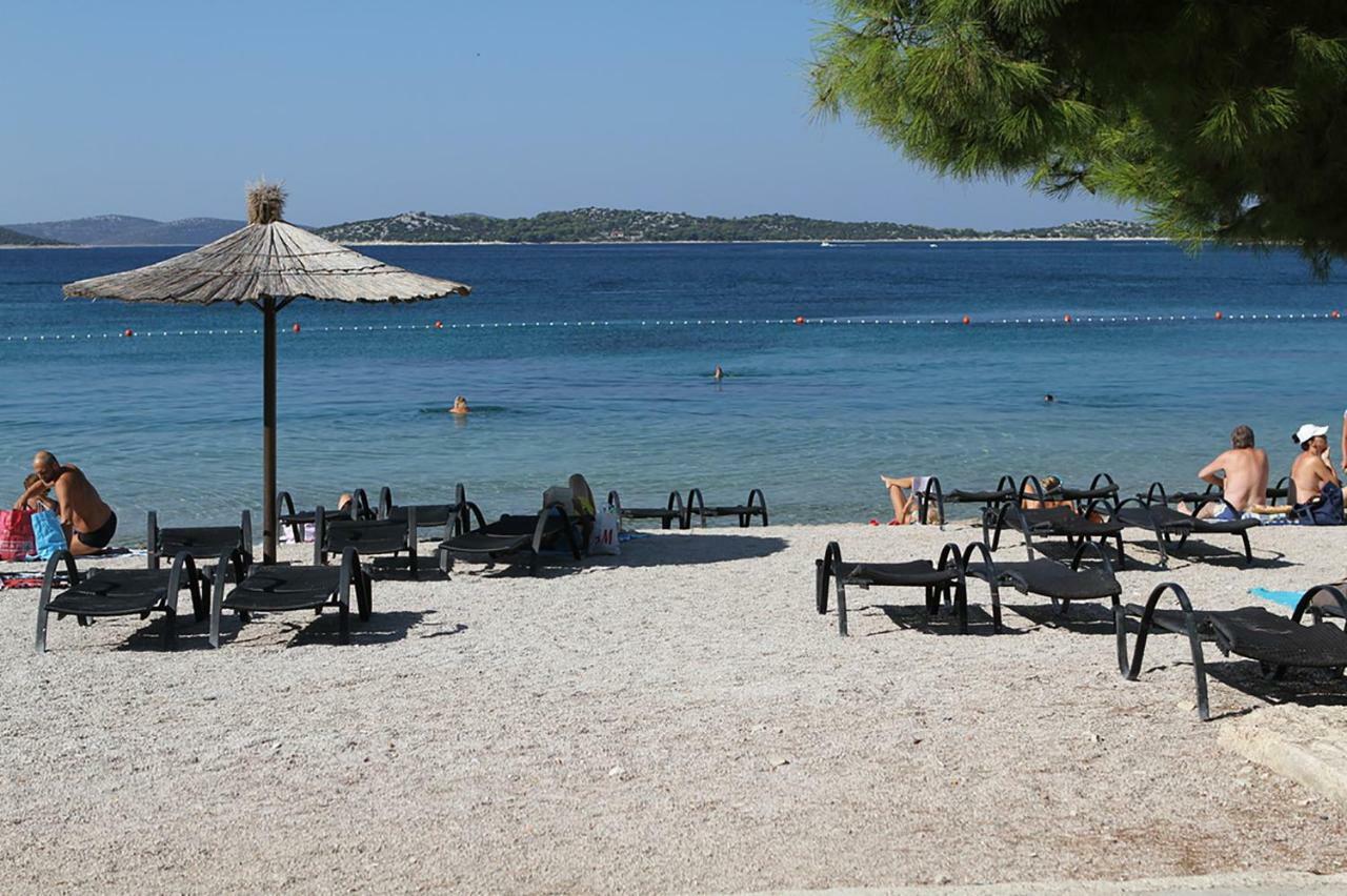 Apartments Villa Dolmar Vodice Exterior foto